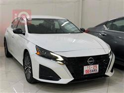 نيسان ألتيما